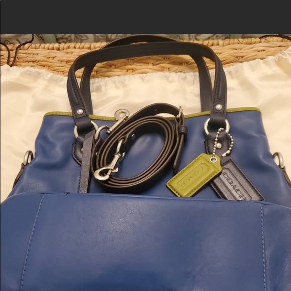 Authentic Coach crossbody blue w/green trim - Picture 2 of 7